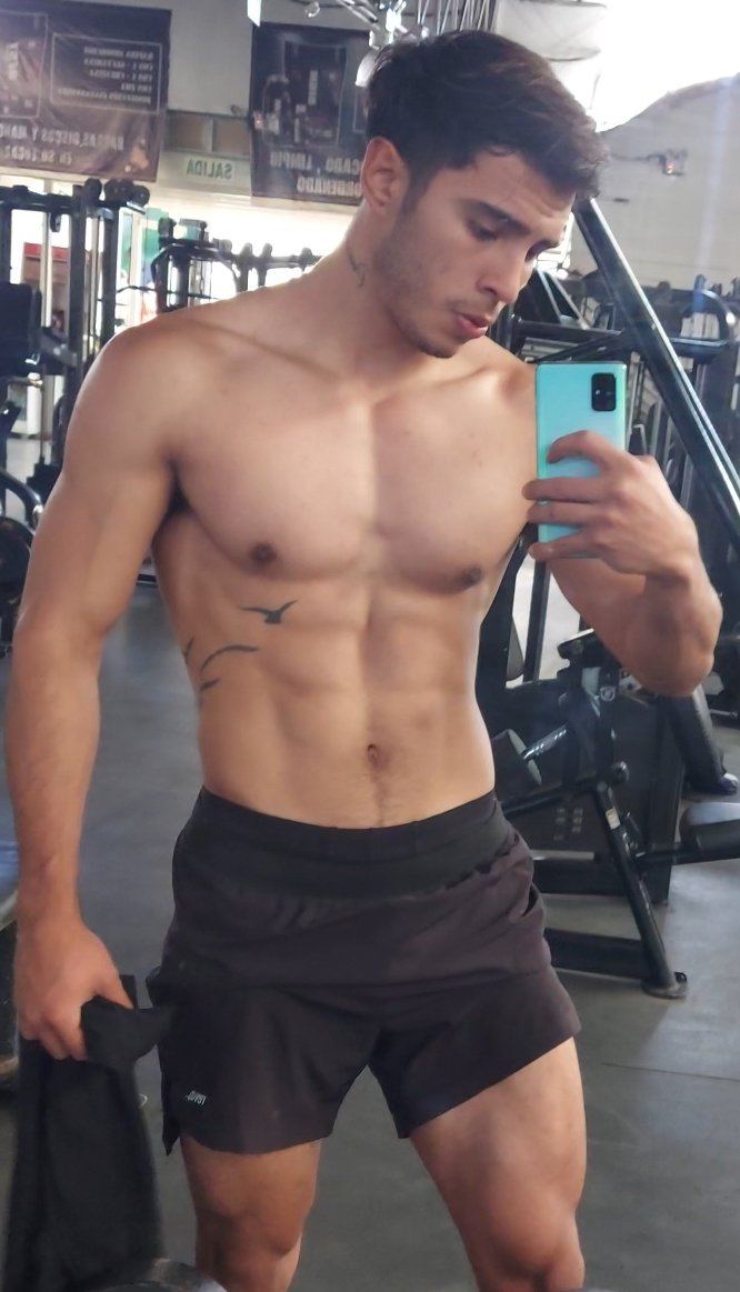 Lo mejor en mi Only VIP cariño colaboraciones de todo... onlyfans.com/pisani_eze23