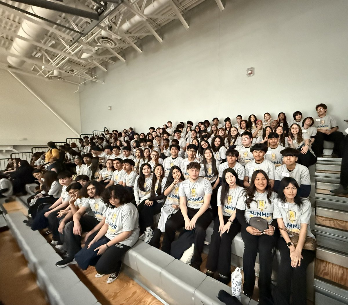 BeNobleStreet's tweet photo. Summer of a Lifetime send-off was a success!! Proud of all these sophomores headed off to a college campus near you this summer!! ☀️ #SOL #BeNoble https://t.co/SbGVc7U6ZO