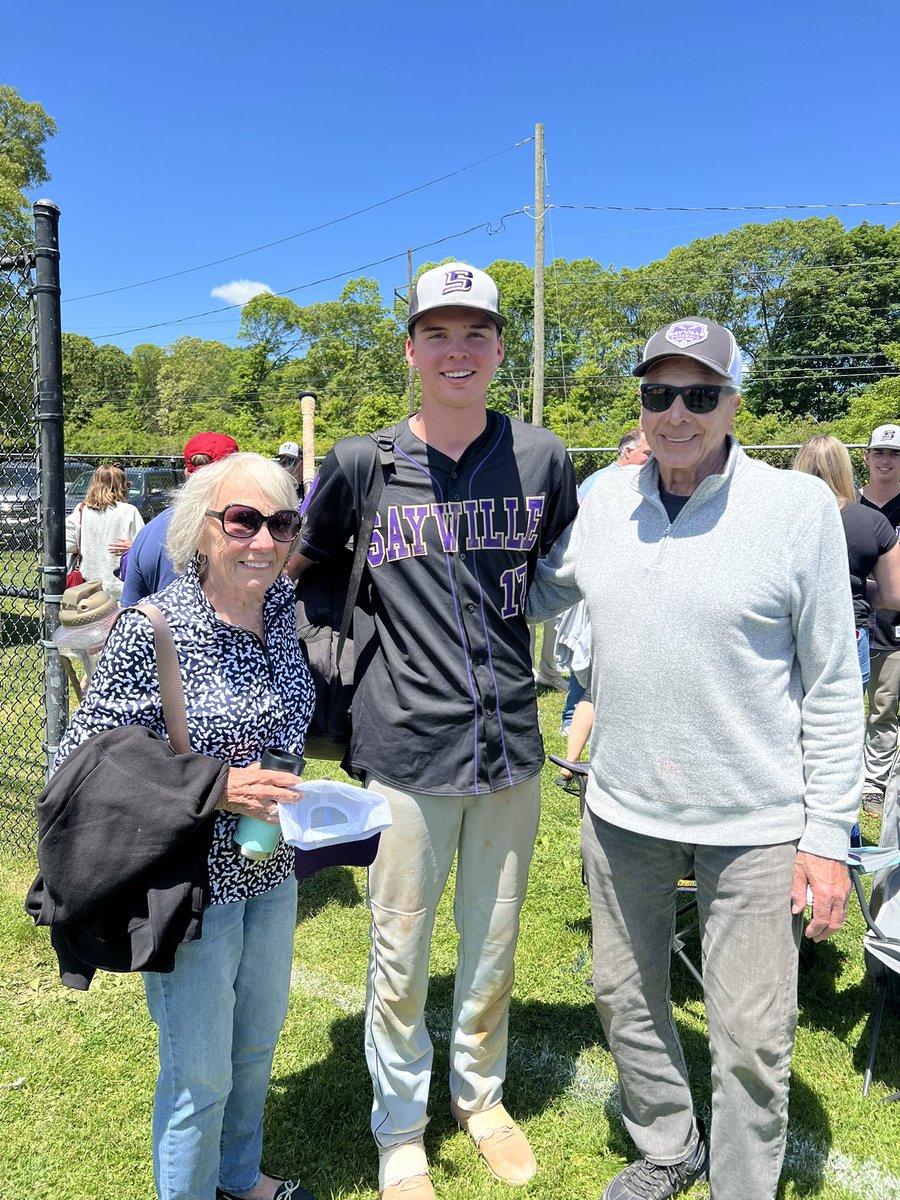 The curse is broken. On to County chip….<a href="/PatrickCoan17/">Patrick Coan</a> 
#pickyourmateup
#justhitbaby
🟣🟡⚾️