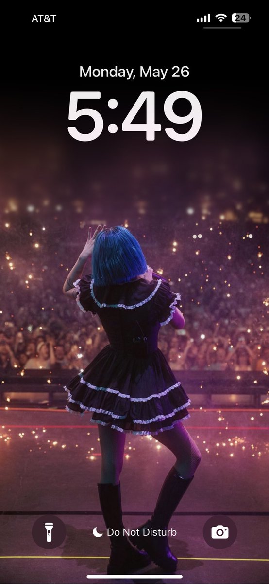 JordanEmeterio's tweet image. The best wallpaper @halsey 🤍

#ForMyLastTrickTour 

See you in July 🤍