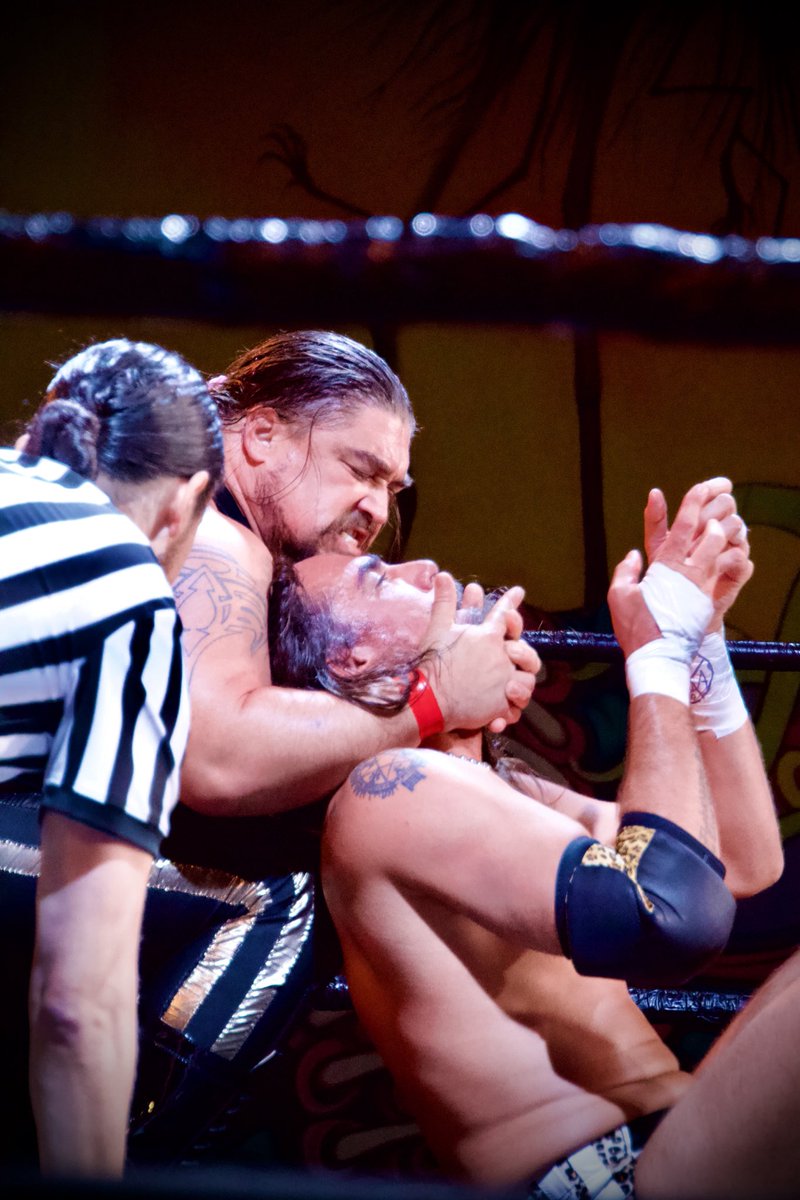 Front Row Rayco (@frontrowrayco) on Twitter photo Vito's chin lock on LOCKππ₯
β¦<a href="/VFratelli/">Vito Fratelli</a>β© vs β¦<a href="/GDMBateman/">GDMBateman</a>β©
β¦<a href="/ntluchalibre/">New Tradition Lucha Libre</a>β© #NTLLAftermath Vito's chin lock on LOCKππ₯
β¦<a href="/VFratelli/">Vito Fratelli</a>β© vs β¦<a href="/GDMBateman/">GDMBateman</a>β©
β¦<a href="/ntluchalibre/">New Tradition Lucha Libre</a>β© #NTLLAftermath