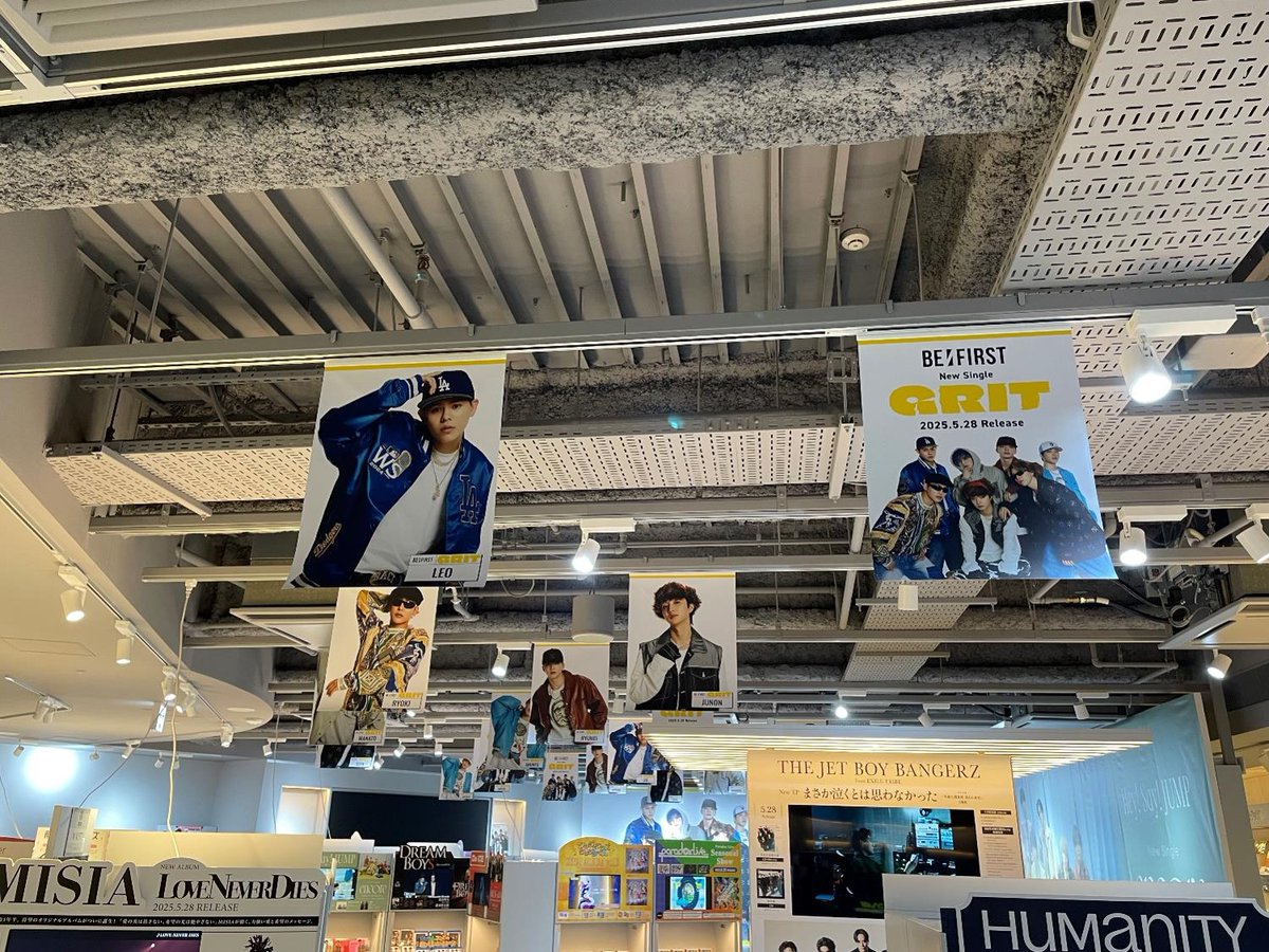 BE:FIRST】 現在ワールドツアー中🛫🌎 #BEFIRST 7th Single 『GRIT』が