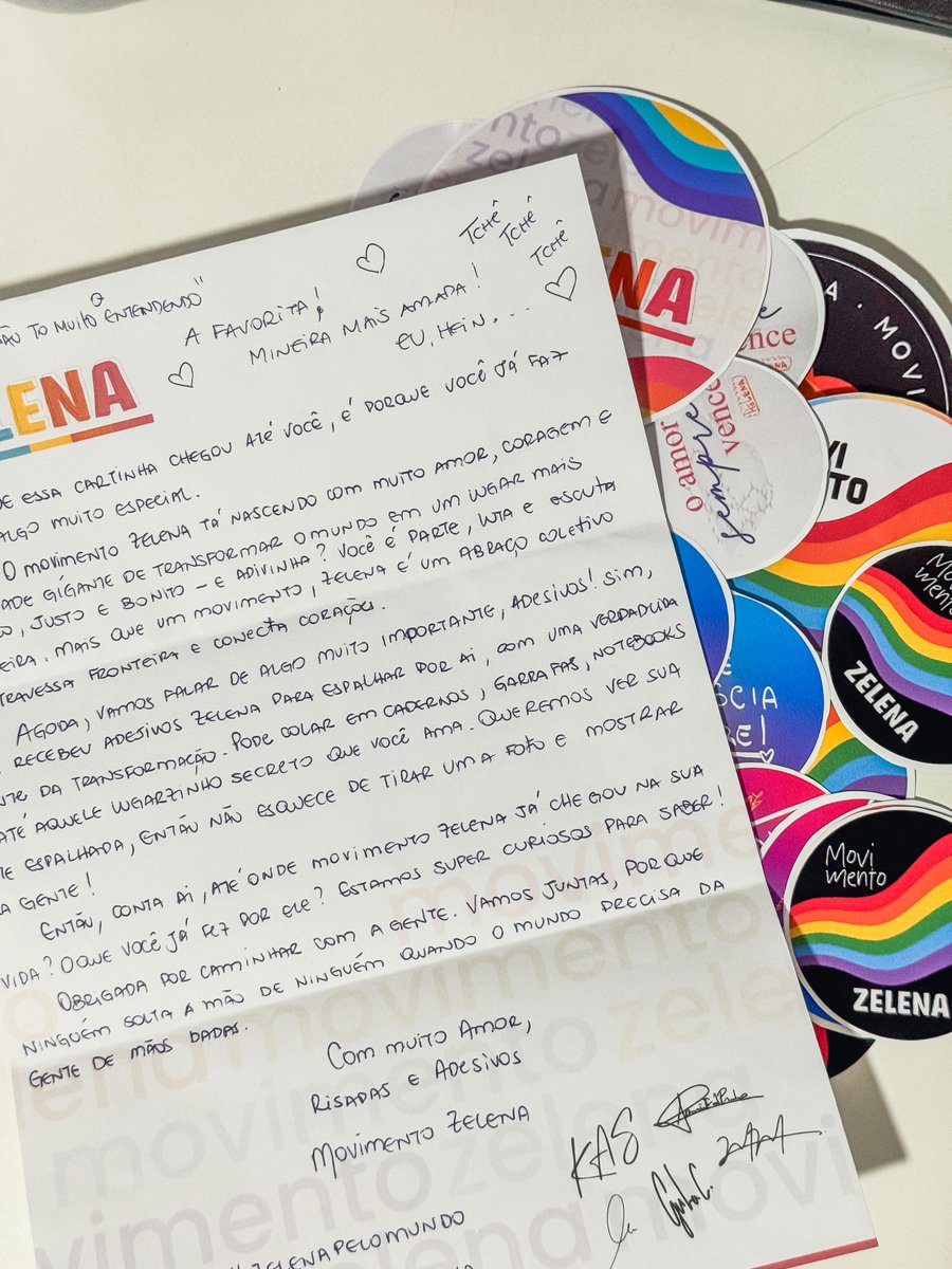 esse fim de semana chegou - junto com uma pessoinha especial -, a minha cartinha com os adesivos do movimento para embelezar Beagá!

e fazer parte do movimento zelena é lindimais! 

obrigada <a href="/movimentozelena/">Movimento Zelena 🇧🇷</a>!

#movimentozelena