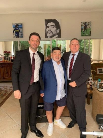 WalterRotundo's tweet image. Las mismas mierdas que le dijeron a ocho personas que podían tocar el cielo haciéndose cargo de la salud de Diego, luego convencieron a una jueza de meter a las ocho en cana a cambio de un rato en Netflix.
Si queremos #JusticiaPorDiego, vayamos de una vez por todas por la latita.