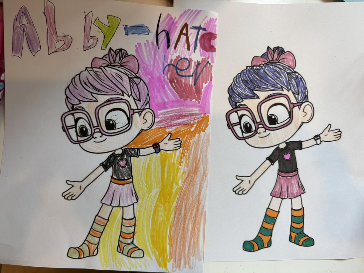 d_ijk_stra's tweet image. 별이가 색칠 놀이 대회를 하자고 함. 나는 공동 우승을 제안했으나 별이의 판정은 공동 패배… 😭 #별이육아