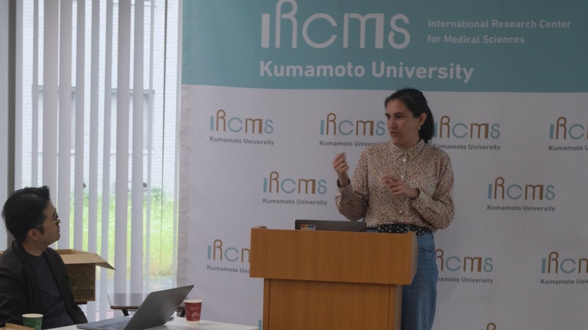 IRCMS_KU's tweet photo. We held a luncheon talk session where each of them gave a short presentation to share their ongoing research. 🍱✨

The session was also attended by undergraduate students currently participating in the training program in the lab.👩‍🔬👨‍🔬🌏

#ResearchLife #Labtraining #ircms https://t.co/IvPwi86w6m