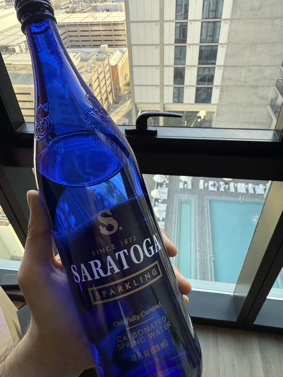 Morning routine begins now https://t.co/tBIZVdBcN7