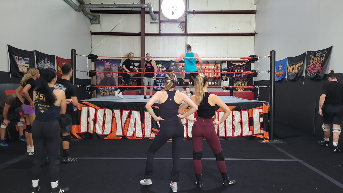 Cassie Lee (@cassielee) on Twitter photo 