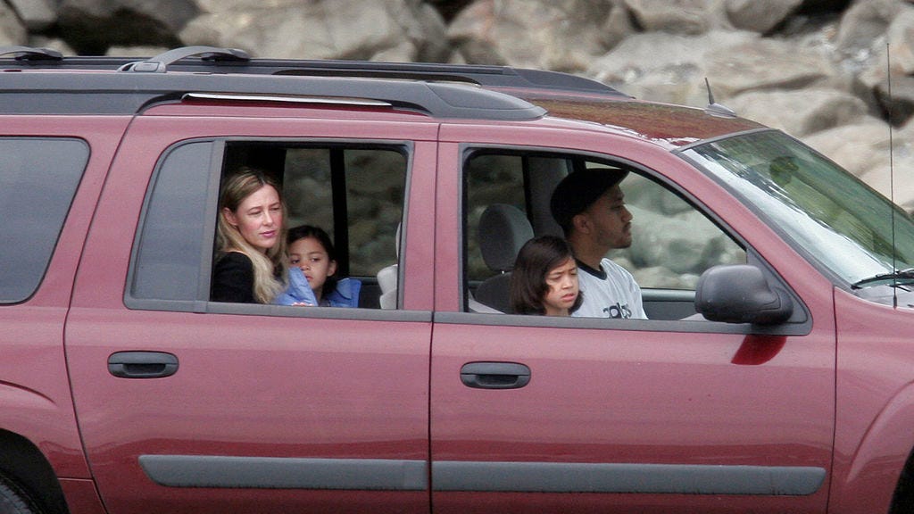 ComplexCut's tweet image. Brigitte Macron is a full-fledged pedophile who groomed Emmanuel when he was 15 years old. She was his 39-year-old teacher, and his parents moved to various places to separate her from him. They are the French and more influential version of Mary Kay Letourneau and Vili Fualaau.