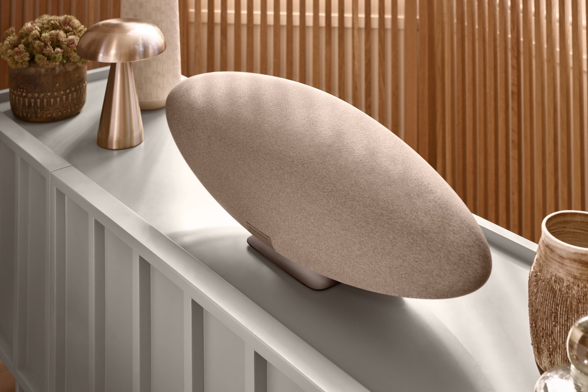BowersWilkins's tweet photo. No wires. No compromise. Just seamless listening for curated living. #BowersWilkins #Hifi #ZeppelinProEdition https://t.co/VDXRvLQksq