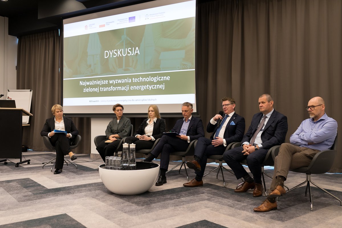 NoconAdam1's tweet image. Dziękuję serdecznie organizatorowi -@innowo_org - za zaproszenie na konferencję #REPowerEU - zielona transformacja dla samorządów lokalnych. To była wartościowa przestrzeń do merytorycznej dyskusji o przyszłości polskiej energetyki na poziomie lokalnym.
W swoim wystąpieniu…