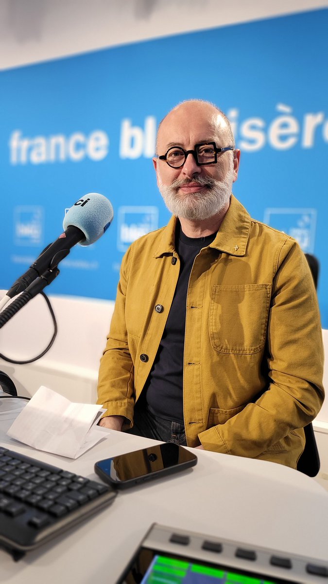 Le droit à mourir dans la dignité soulève des questions profondes sur la liberté individuelle et la fin de vie.

Ce débat ne peut être éludé : il nous concerne toutes et tous, en tant que citoyens et êtres humains.

Au micro de <a href="/ici_isere/">ici Isère</a>, <a href="/stephanegemmani/">Stéphane Gemmani</a> a rappelé l’importance