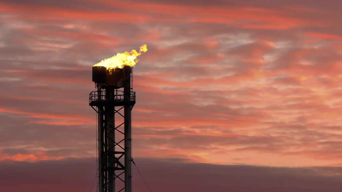 Elie Kaboré (@eliekabore) on Twitter photo Emissions de gaz à effet de serre : Le Burkina Faso doit clarifier la tarification carbone
Mais des taxes d’accises sur les carburants constituent une forme implicite de tarification,
minesactu.info/2025/05/27/emi…
<a href="/Minesactubf/">Mines @ctu Burkina</a> <a href="/PWYPtweets/">Publish What You Pay</a> <a href="/EITIorg/">EITI International</a> Emissions de gaz à effet de serre : Le Burkina Faso doit clarifier la tarification carbone
Mais des taxes d’accises sur les carburants constituent une forme implicite de tarification,
minesactu.info/2025/05/27/emi…
<a href="/Minesactubf/">Mines @ctu Burkina</a> <a href="/PWYPtweets/">Publish What You Pay</a> <a href="/EITIorg/">EITI International</a>