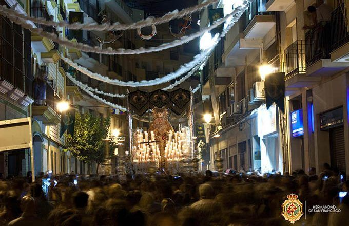 Procesión Extraordinaria de la Esperanza de Huelva 2025: Itinerario y Detalles del XXV Aniversario de la Coronación Canónica