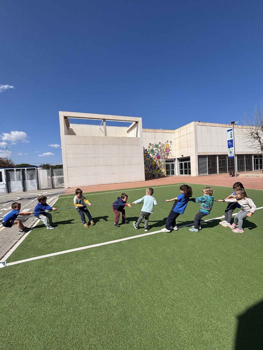 ¡En auca jugamos en equipo... y lo damos todo en la pista!

🏃‍♂️ Predeporte
⚽ Fútbol
🏀 Baloncesto
🎯 Multideporte

📍 Presente en colegios y municipios de Valencia, Castellón y Alicante.

📧 info@auca.es
📞 962 05 86 96
🌐 auca.es