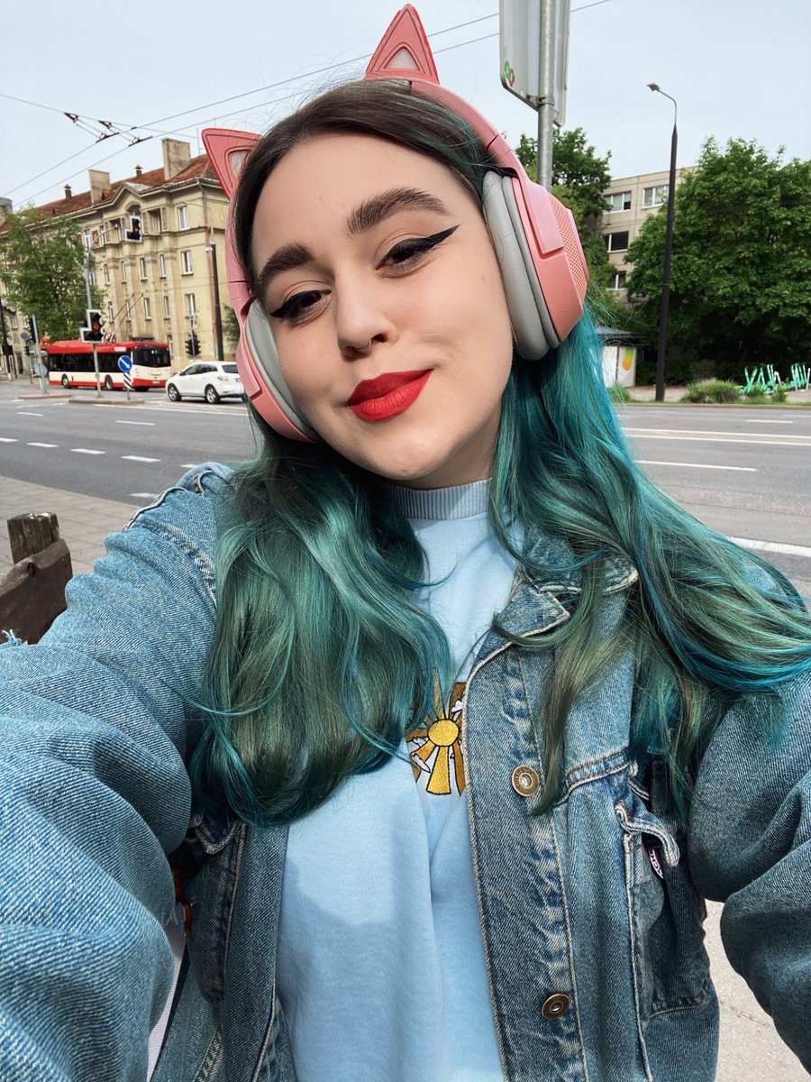 вернула свой естественный цвет волос ✨