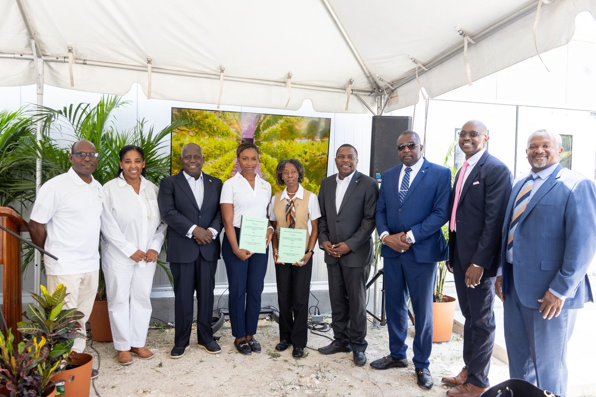UrbanKisaan Inc. is thrilled to announce a landmark partnership with The Bahamas Ministry of Agriculture and Marine Resources (<a href="/moamrfia/">The Ministry of Agriculture & Marine Resources</a>) and Sustainable Technology Limited (STL). Together, we are embarking on an exciting journey to construct five state-of-the-art vertical farms
