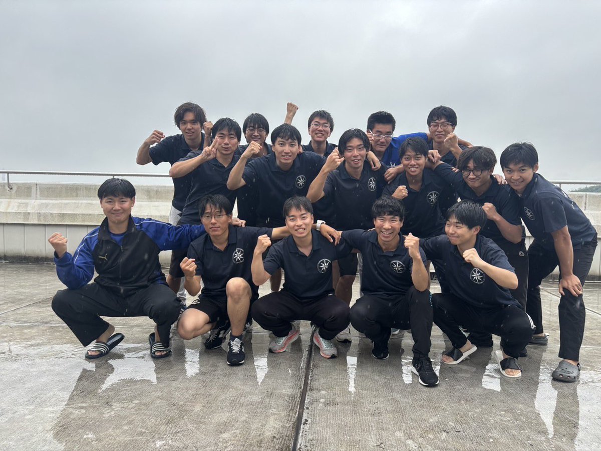 Cutter_Kobe63's tweet photo. こんにちは、神戸大学男子端艇部です！
遅くなりましたが、先日行われた第69回全日本カッター競技大会では第三位という結果となりました！

悪天候に関わらず現地まで応援に駆けつけてくださった皆様、並びに主管校の海上保安大学校の皆様、誠にありがとうございました‼️ https://t.co/nRGRkd5WL3
