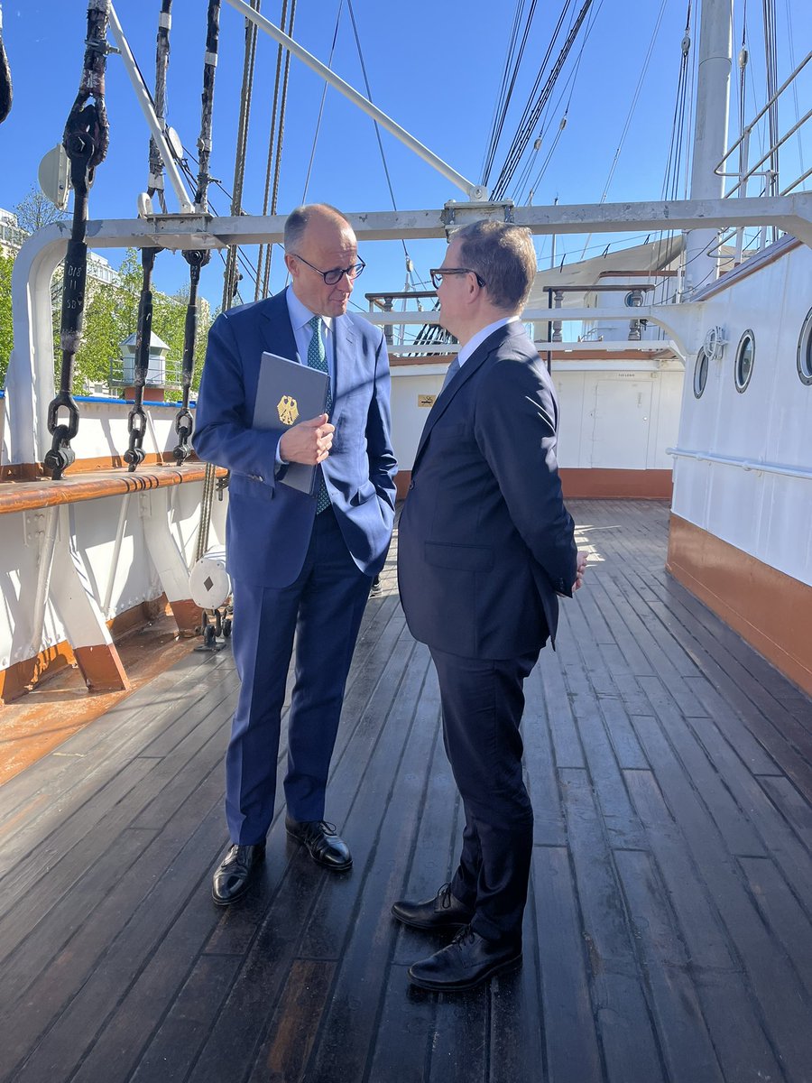 Erinomainen kahdenvälinen tapaaminen Turussa Saksan liittokansleri Friedrich Merzin kanssa. 

Saksa on kiinnostunut Suomesta ja Pohjolasta ja aiomme tiivistää yhteistyötämme taloudessa ja turvallisuudessa. 🇫🇮🇩🇪