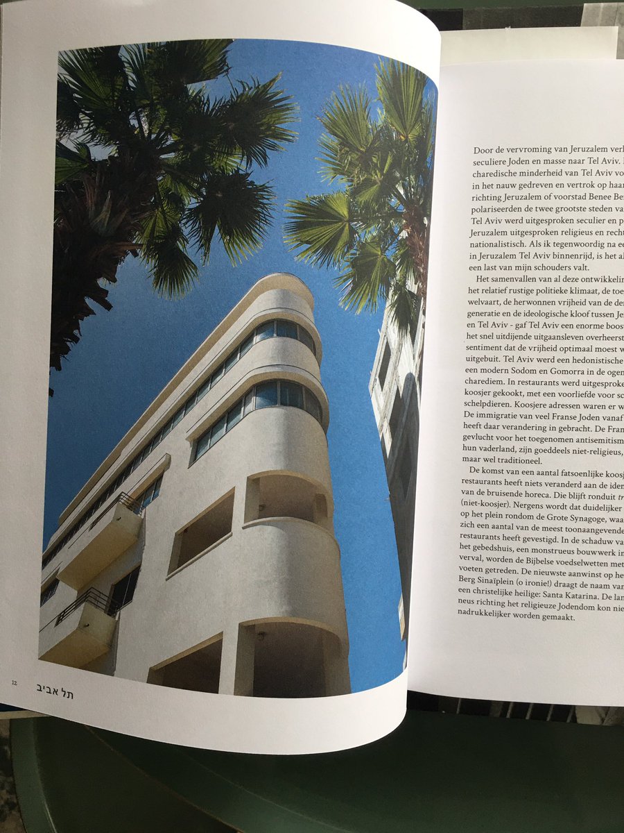 leejnssn's tweet image. Afgelopen zaterdag het boek T L V
gekocht
Een mooi boek met recepten en verhalen uit Tel Aviv 👍👍