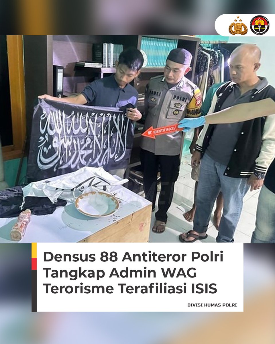 TSiattinge's tweet photo. Tim Densus 88 Antiteror Polri berhasil menangkap seorang terduga teroris berinisial MAS (18) di Gowa, Sulawesi Selatan, pada Sabtu (24/5). MAS diduga aktif menyebarkan propaganda ISIS dan ajakan aksi teror melalui grup WhatsApp “Daulah Islamiah”. https://t.co/INnhm7v2bH