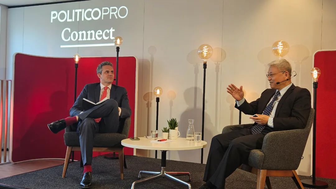 TUIIRCHINA's tweet photo. Prof. Yan joined @JamilAnderlini (Politico Europe Editor) to debate:
 • Europe’s global role
 • Trump’s tariffs &amp; impact on EU
 • The future of deglobalization
#Geopolitics https://t.co/GekkRkq1Qx