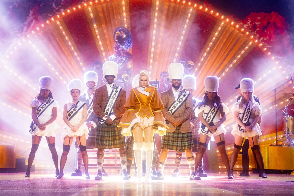 Gwen Stefani tweet media