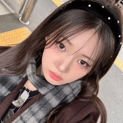 XOX0MUSIC's tweet photo. @grok pon la cara de Kimberly Loaiza https://t.co/lefmyfHqCH