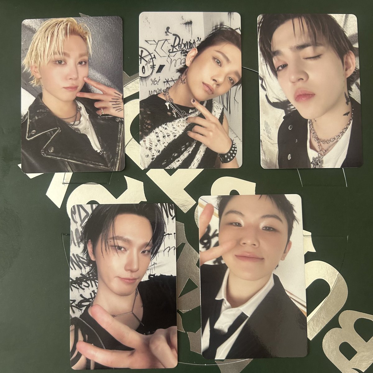 ____sakko_'s tweet photo. SEVENTEEN セブチ HAPPY BURSTDAY 交換 トレカ

譲 エスクプス ジョシュア ホシ ウォヌ ウジ ミンギュ ドギョム DK スングァン バーノン ディノ

求 ミンハオ THE8 > ジュン

バインダーはジュンとのみ
ウジはお返事に時間頂きます

郵送交換
お気軽にお声がけ下さい https://t.co/OxBzik6Fbh