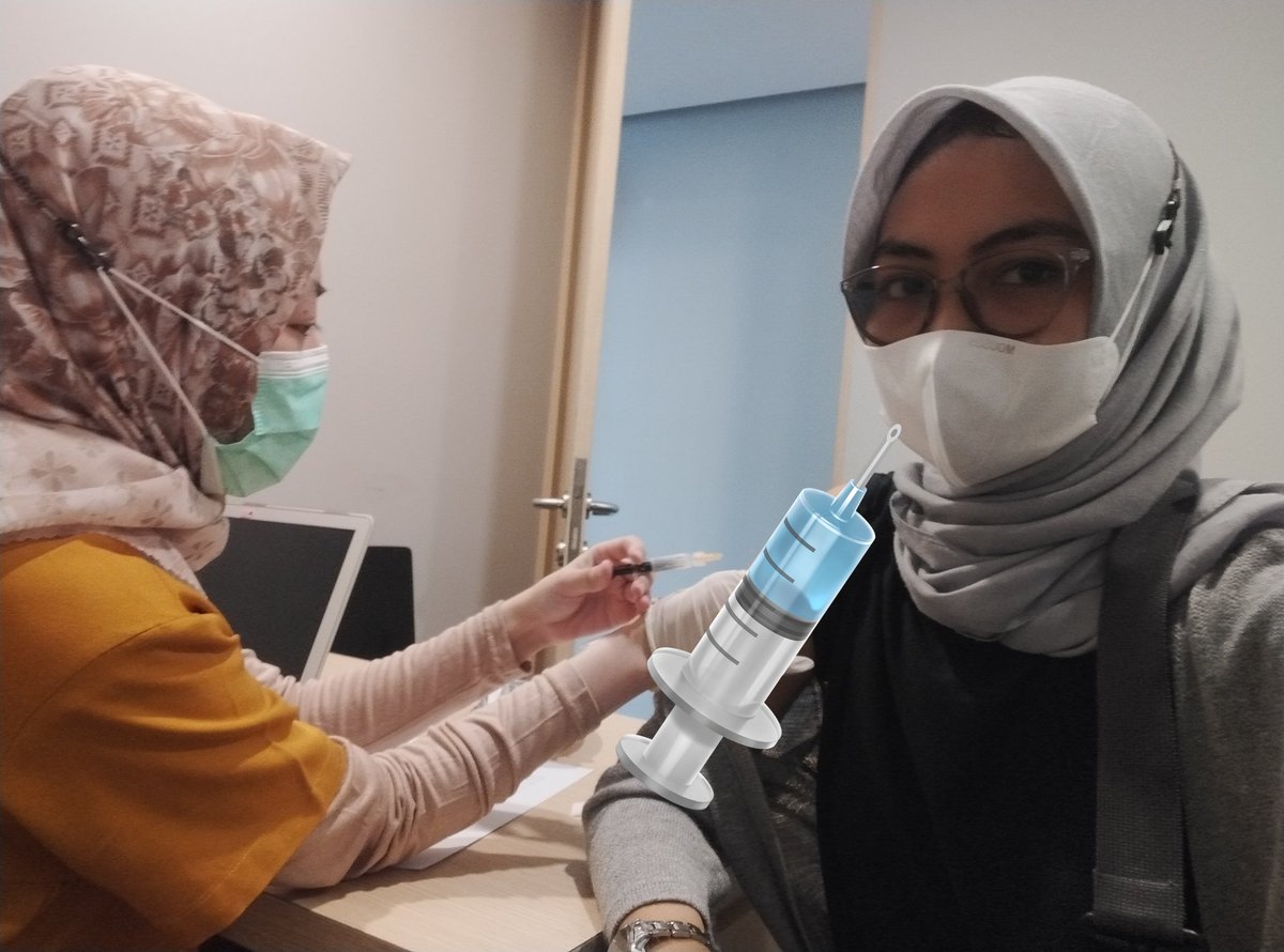 Lindeaee's tweet image. Alhamdulillah rejeki vaksin HPV9 , girls youre worth it!🌻