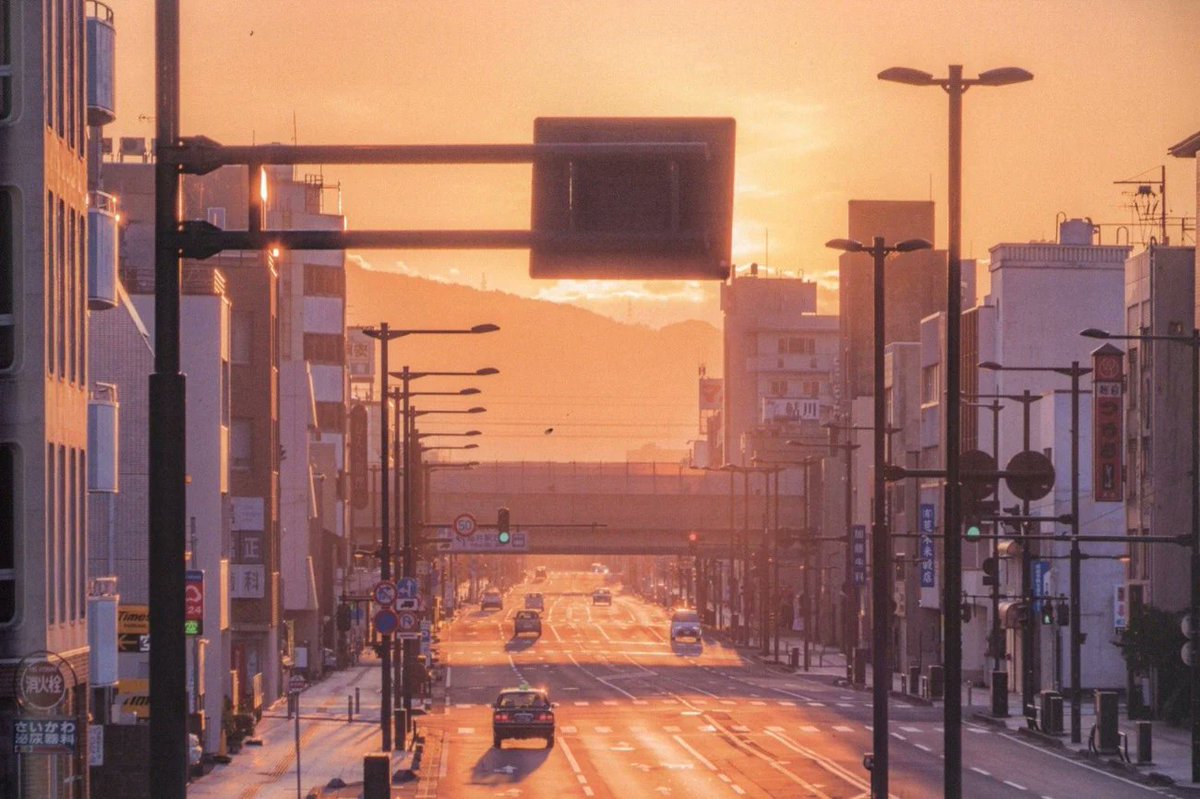 AKINE COCO LIKE A SCENE FROM AN ANIME
paddysbooks.bigcartel.com/product/akine-…
#artbooks #photography #reference