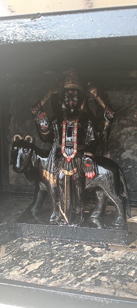 ॐ शं शनैश्चराय नमः

समस्त श्रद्धालुओं को शनि जयंती की हार्दिक शुभकामनाएं!

भगवान शनिदेव की कृपा सभी पर बनी रहे, जीवन में सुख, शांति और समृद्धि का वास हो, यही प्रार्थना है।