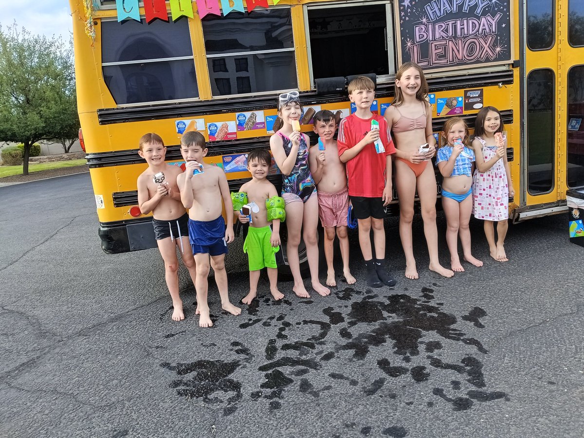 JSweezy890701's tweet photo. Memorial Day photo dump 3: Lenox Bday party pics 1 5/17/2025 #FamPics #MemorialDay #MemorialDay2025 #MayFun https://t.co/rlSSomra2j