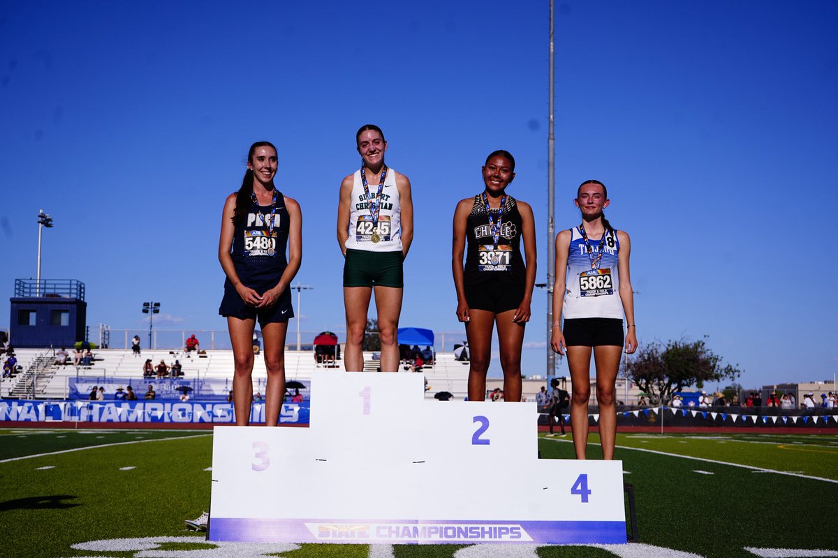 BisceglieAddie8's tweet photo. The end of HS season was such a blast!

D4 state championship:
🥇1600m
🥇800m - state meet record
🥈3200m 
4️⃣ 4x4 (59.9 + 59.0 splits)

Open state championship:
🥉1600m - 4:59.29 (PR)
🥉800m - 2:13.67
4️⃣ 3200m - 10:55.20 (PR)

Thank you to everyone who made this possible! https://t.co/7ci9KRBsZ8