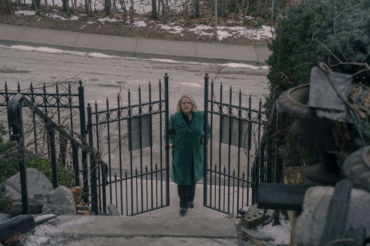 DailyHandmaids's tweet photo. The last episode of The Handmaid’s Tale is now available. #TheHandmaidsTale https://t.co/smOK0lpEKe