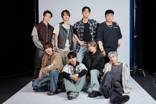 LOVE_woogie's tweet photo. [単独]「20周年」SUPERJUNIOR、7月初めに完全体カムバック…キム·ヒチョルも合流

ついに😍💙💙💙💙💙💙💙💙💙

#단독 #20주년 #슈퍼주니어 #완전체 #SUPERJUNIOR #컴백
#SUPERJUNIORカムバック
#이특 #희철 #예성 #신동 #은혁 #동해 #시원 #려욱 #규현 https://t.co/sABn6j6J2p