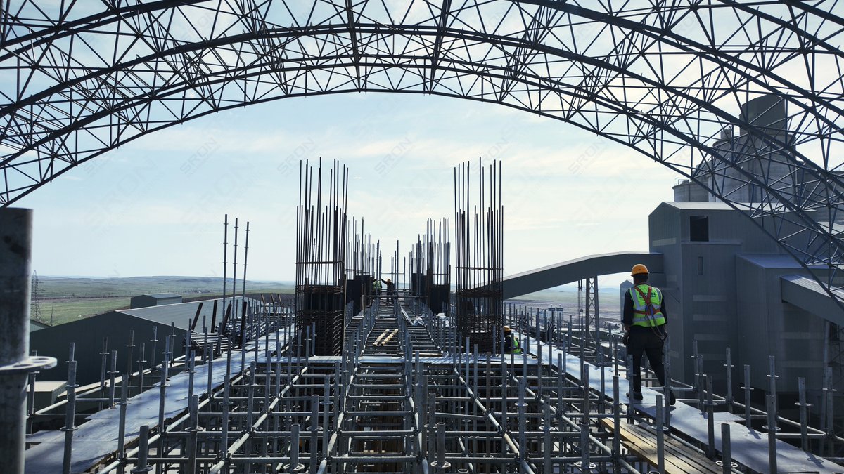 sron_silo's tweet image. Clinker yard construction in progress! 💪
Built for strength, storage, and performance.
#ClinkerStorage #ConstructionUpdate #BulkHandling