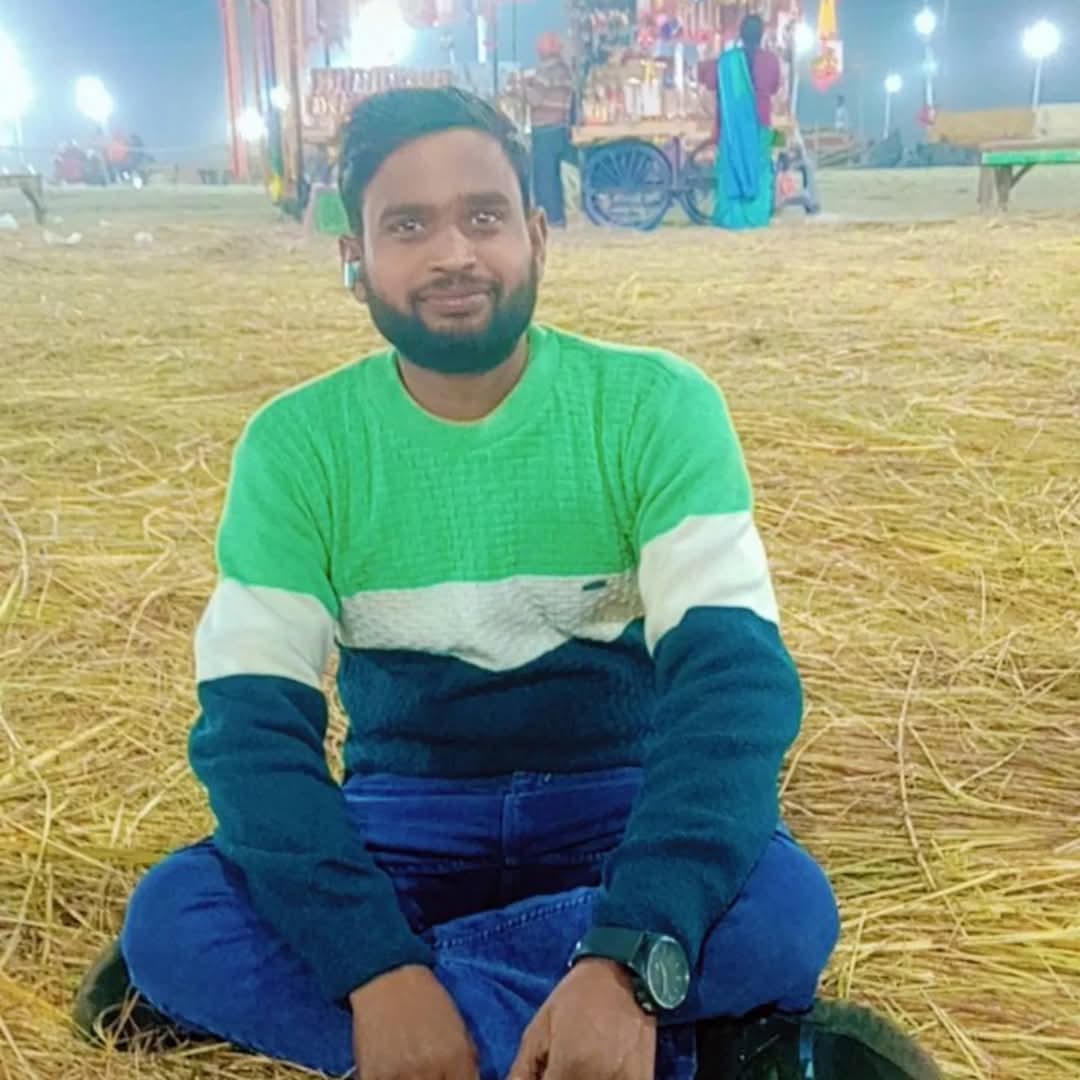 gyb_it_cell's tweet image. #तलाश
खोजबीन में सहयोग की अपील।
@bhadohipolice @Uppolice 
@DGPMaharashtra @dtptraffic 
@GujaratPolice @MPPoliceDeptt @WBPolice @grpmumbai @RPF_INDIA @RPFCR @RPFCRBB @rpfwr1 @rpfner @rpfncr @rpfnrdli @rpfncrpryj @rpfnerljn @AmarUjalaNews @DainikBhaskar @JagranNews @bstvlive