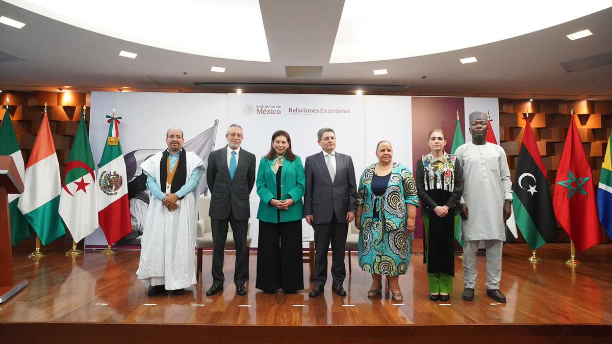 SRE_mx's tweet photo. COMUNICADO. "Celebra México la Semana de África 2025 para fortalecer lazos con el continente africano".

https://t.co/OKvfMc0XUd https://t.co/K2Cmn8aA7v