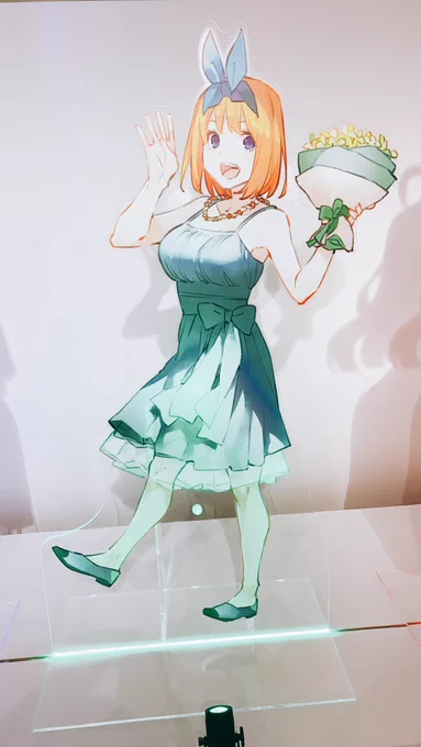 読んだことが誇りになってるぐらい好きな作品自分が二次創作で絵を描くなんて、五等分の花嫁……中野四葉に出会わなかったら無かったろうなと思います、ただただ感謝思い出もいっぱいです #五等分の花嫁記念日 
