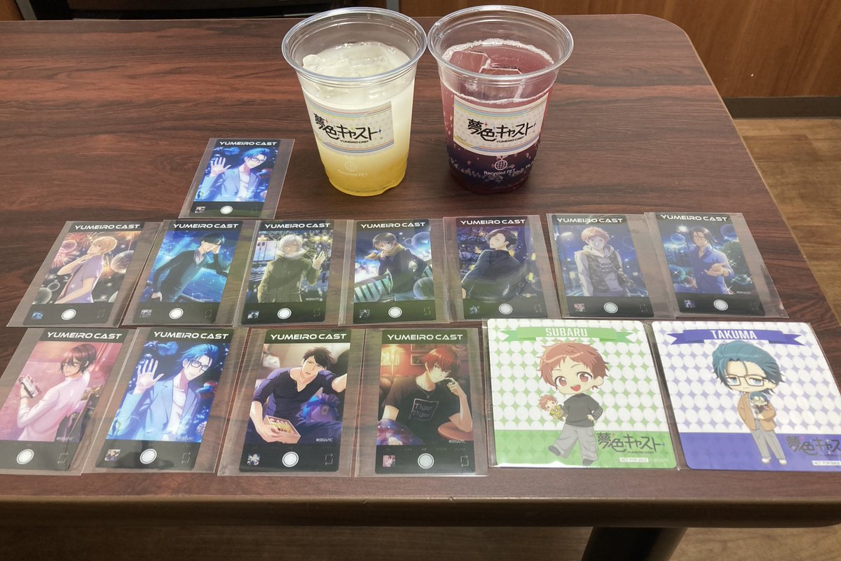 palmacaron3's tweet photo. 12分の1被りは優秀すぎる
店員のおねーさんありがとうでしかない🙏✨✨ https://t.co/jqsmhFZYnP