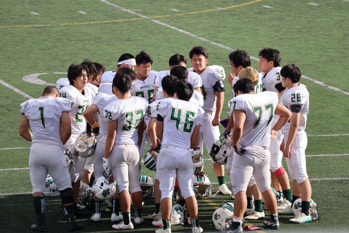 22010_marina's tweet photo. 5/25(日)王子スタジアム

度々観たくなるアメフト🏈
この日は気持ちいいぐらい攻撃が決まってました！嬉し！
個人的MVPは#24 RB/LBさんと#7 QBさん！ランプレーが大活躍でした👏
写真もいっぱい撮れて大満足です😉

#WYVERNS
#京都府立大学 https://t.co/eZywCbOBIH