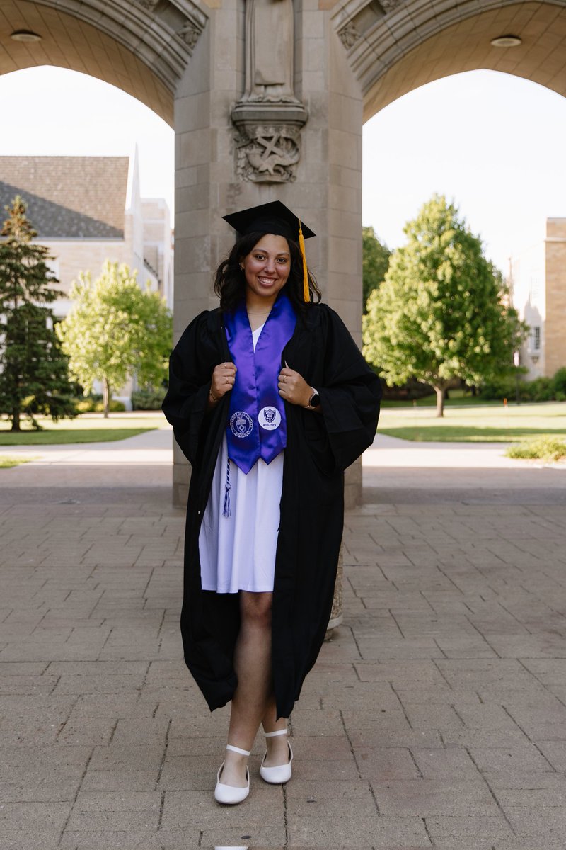 Christina Crawford tweet media