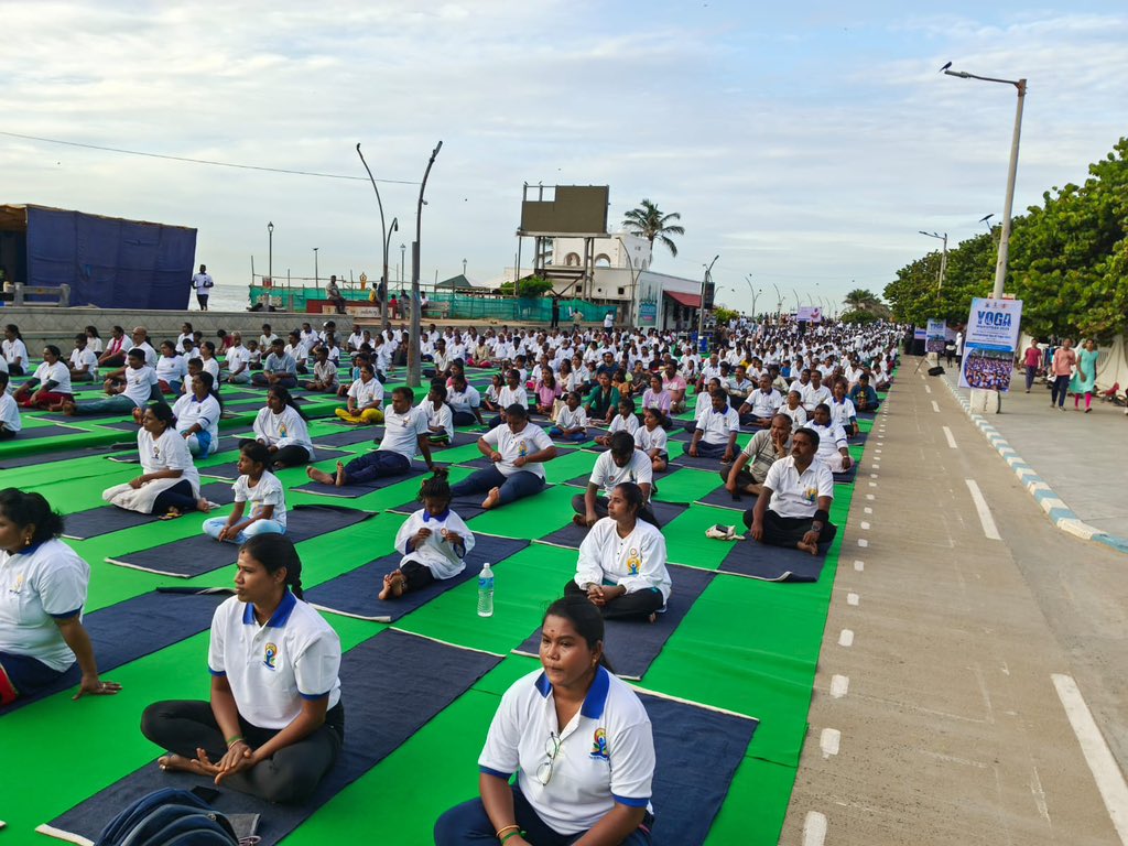 moayush's tweet photo. #IDY2025 #YogaforOneEarthOneHealth #YogaMahotsav2025 #PuducherryForYoga #25DayCountdown #GandhiThidalYoga #PuducherryEvents #CountdownToIDY
@PMOIndia @narendramodi @mpprataprao @secymoayush @ccrhindia @CCRAS_MoAyush @DirectorCcryn @mygovindia @PIB_India @MIB_India @PIBAYUSH https://t.co/bruezZes4y