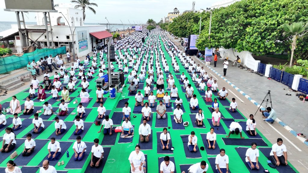 moayush's tweet photo. #IDY2025 #YogaforOneEarthOneHealth #YogaMahotsav2025 #PuducherryForYoga #25DayCountdown #GandhiThidalYoga #PuducherryEvents #CountdownToIDY
@PMOIndia @narendramodi @mpprataprao @secymoayush @ccrhindia @CCRAS_MoAyush @DirectorCcryn @mygovindia @PIB_India @MIB_India @PIBAYUSH https://t.co/bruezZes4y