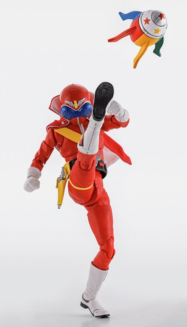 アカレンジャー(真骨彫製法)が
本編で活躍した写真4枚とも
とても気に入っています!!