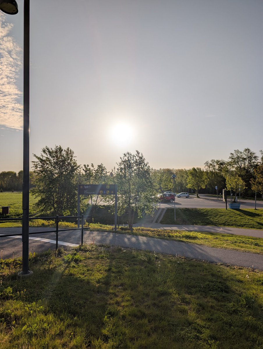 gamedin_77's tweet image. Efter regn kommer solsken, bättre i kroppen i dag, vi gör nya försök i dag, ha en awesume trött tisdag! 

Tjääääääna! ☕✅

#coffietime☕️ #oftoworkwego✅ #alwyaslookonthebrightsideoflife💜