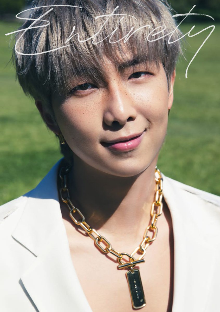 susanchiro's tweet photo. @bts_bighit 
Thank you for this long-awaited moment for Army🐨😭💜👏

CONGRATULATIONS RM
PROUD OF YOU RM
RM HISTORY MAKER
RM ON AMAS
RM FAVORITE KPOP ARTIST
#RMAMAS2025
#RMFavoriteKpopArtist https://t.co/HfWtPJbjSN