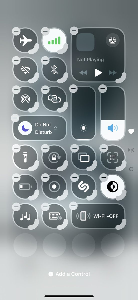 Joydeep_das01's tweet image. Dear @Apple, please add a feature to save the Control Center layout. One small misplacement and the entire setup gets ruined — fixing it feels like solving a puzzle! #iOS #ControlCenter #AppleFeedback #iPhone