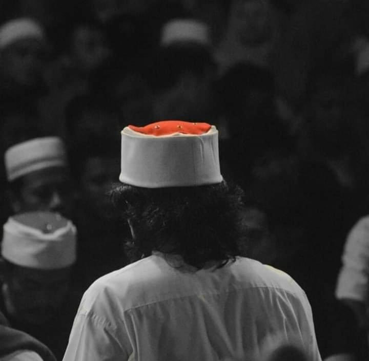 Sugeng ambal warsa Mbah Nun
Mugi tansah pinaringan sehat, yuswo ingkang panjang lan barokah... Aamiin
Kulo kangen Mbah 😢😢

#72TahunMbahNun